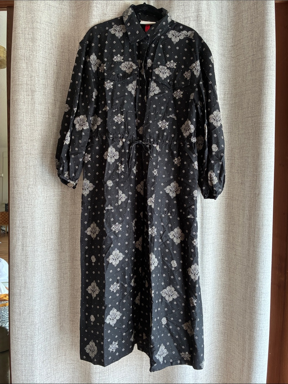 Woolrich Black and Cream Print Button-Up Dress or Duster